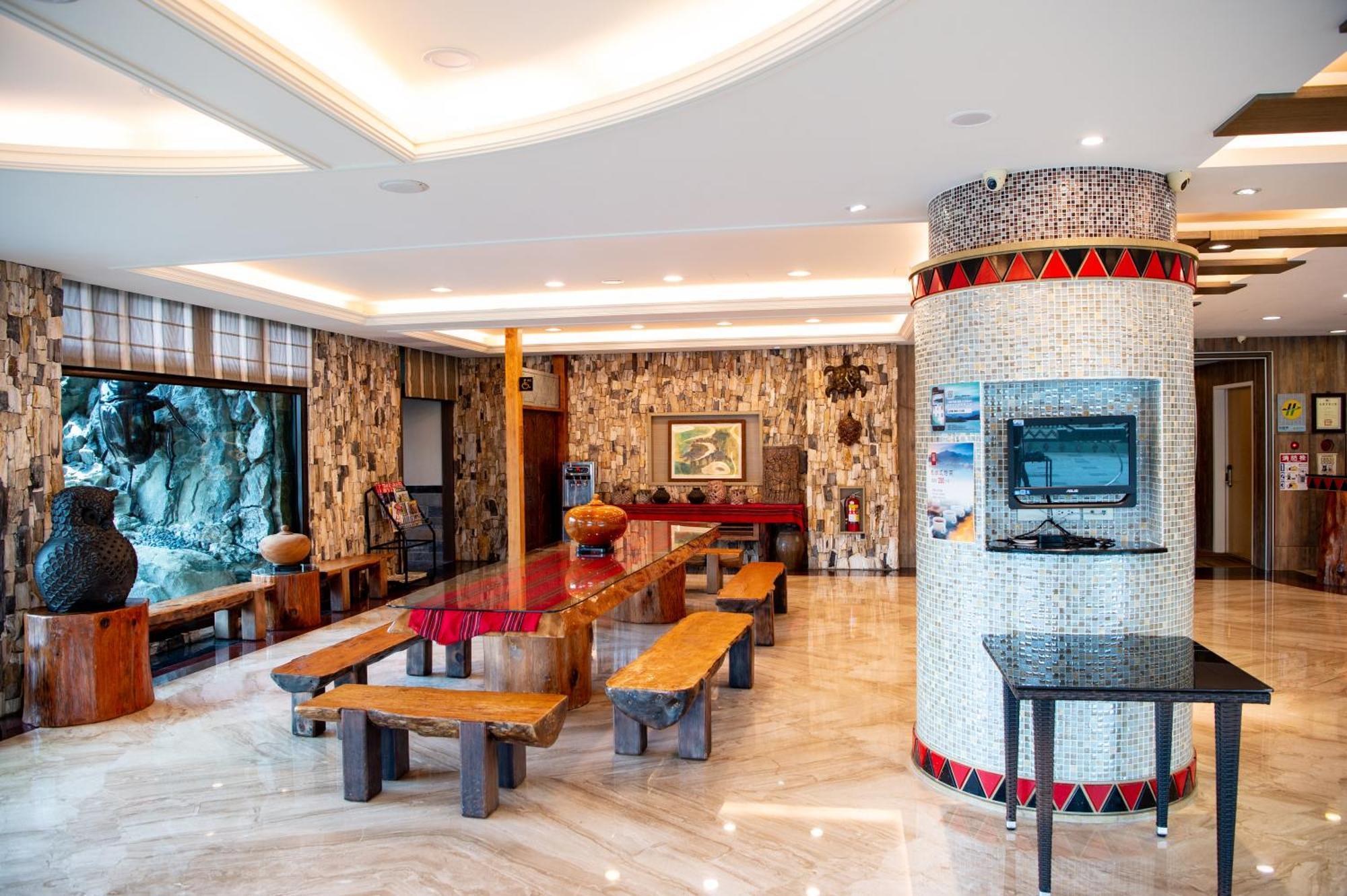 Classic Hotel Shvatan Nantou Exterior photo