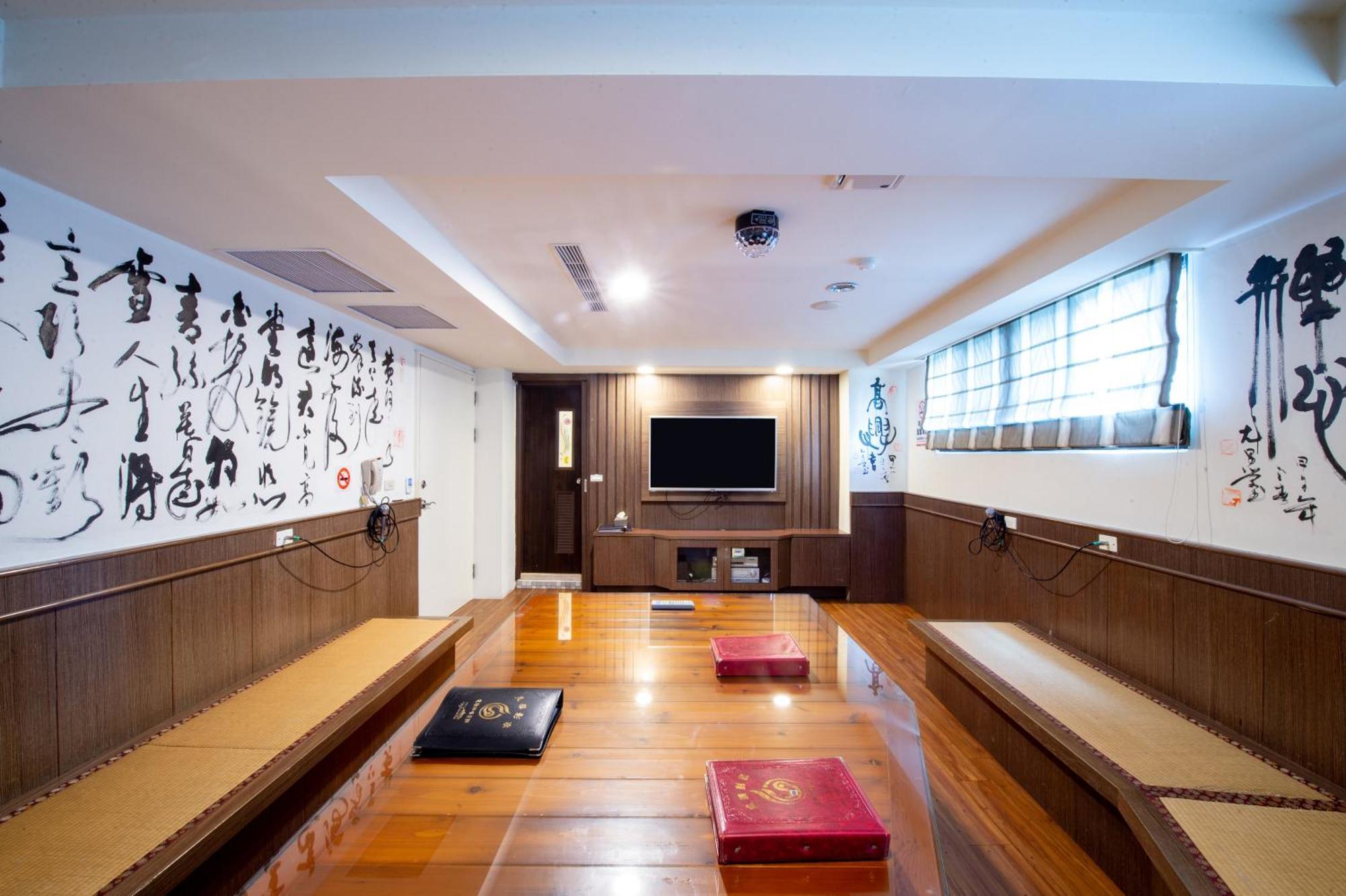Classic Hotel Shvatan Nantou Exterior photo